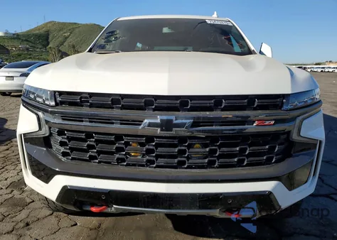 2022 Chevrolet Suburban K1500 Z71 z USA, uszkodzony, nr VIN 1GNSKDKD5NR275738